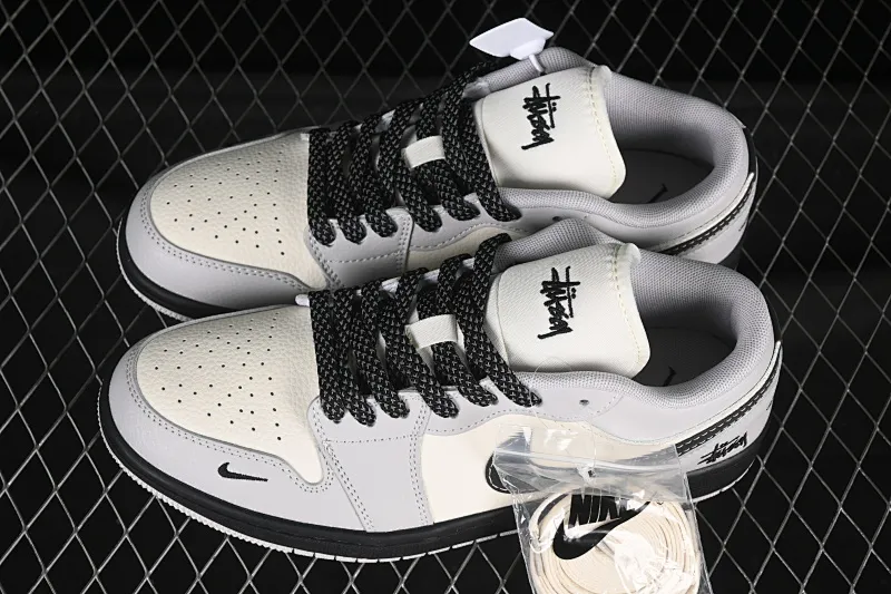 All categories Air Jordan Jordan series basketball shoes Air Jordan 1 Low High-end customized low-top sneakers Air Jordan 1 Low AJ1 Joe 1 Stussy co-branded black and white gray High-end customized low-top retro basketball shoes XX3168-177